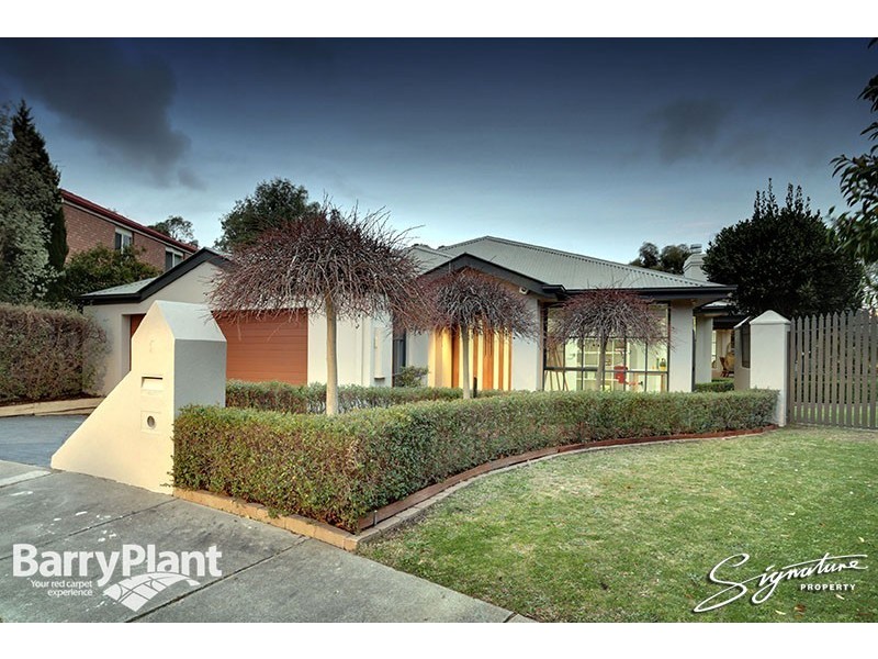 9 Miramah Cl, Rowville VIC 3178