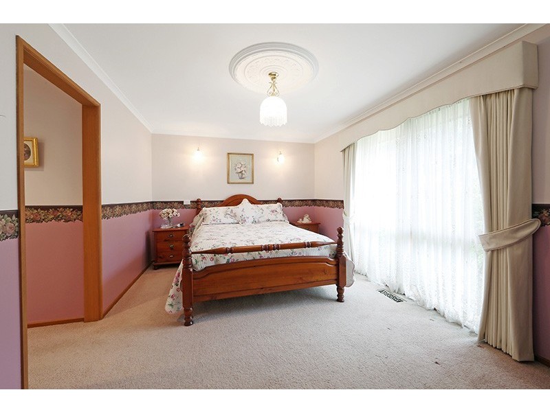 2 Gilda Court, Rowville VIC 3178