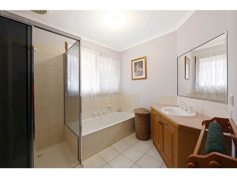 2 Gilda Court, Rowville VIC 3178