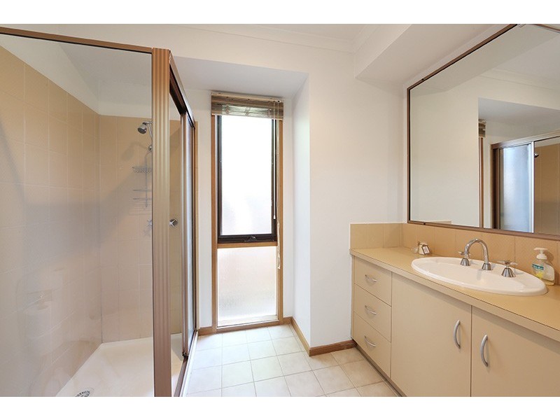 257 Karoo Rd, Rowville VIC 3178