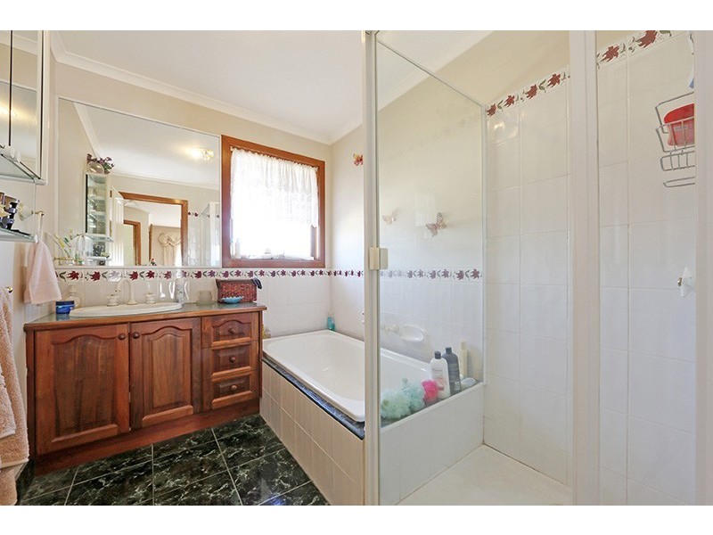 27 Teofilo Drive, Lysterfield VIC 3156