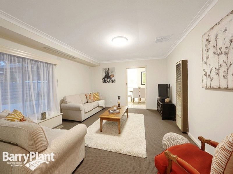 18 Janden Close, Knoxfield VIC 3180