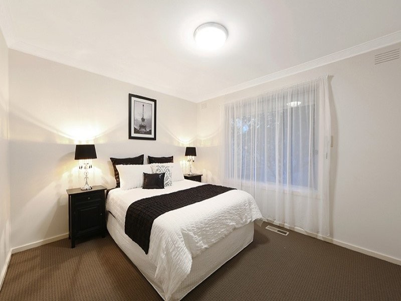18 Janden Close, Knoxfield VIC 3180