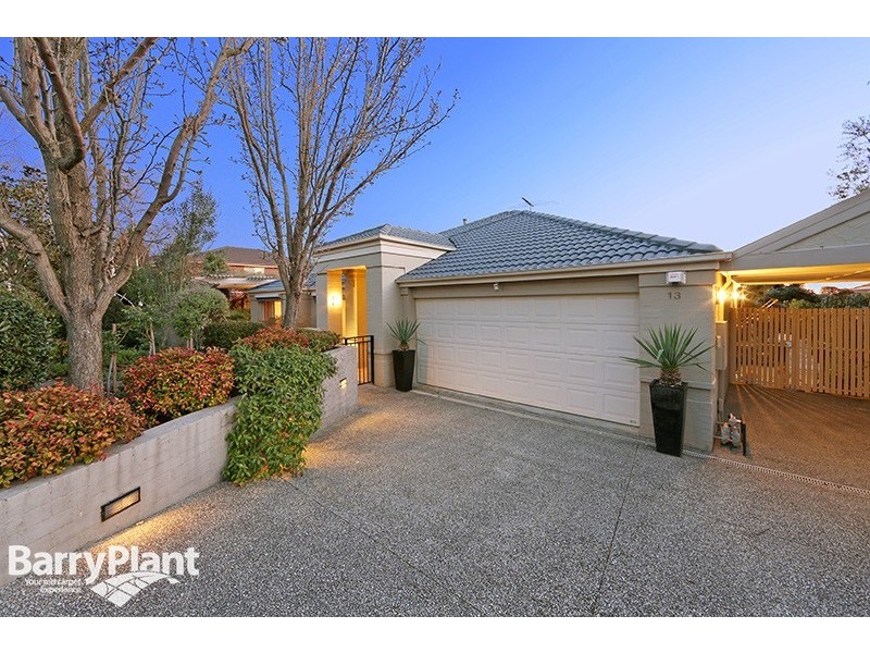 13 Glenview Place, Lysterfield VIC 3156