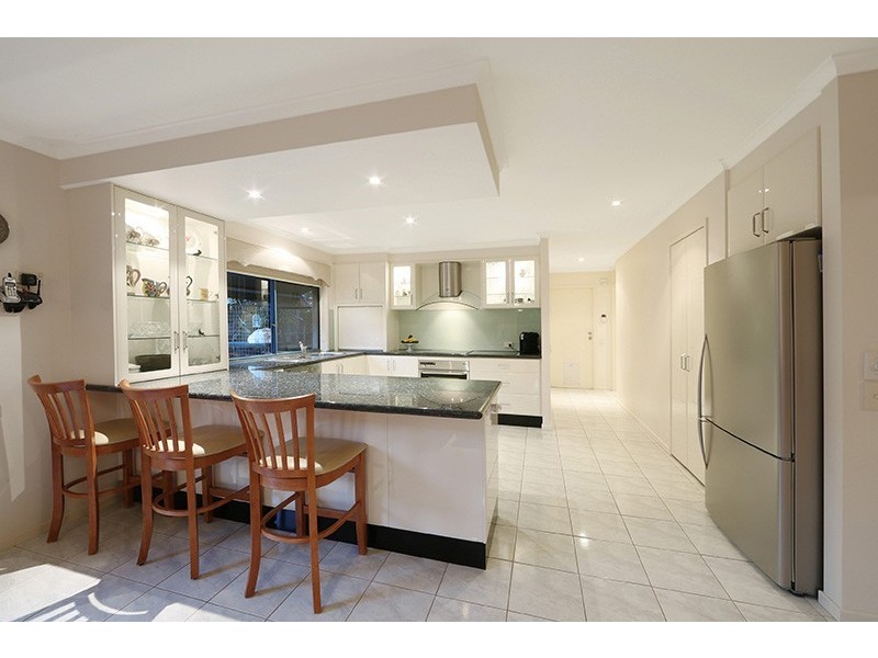 13 Glenview Place, Lysterfield VIC 3156