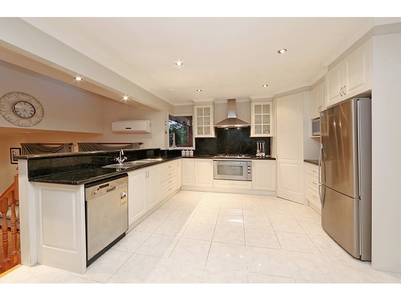 8 Sylphide Way, Wantirna South VIC 3152