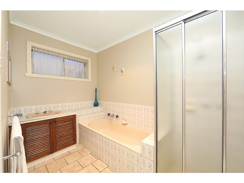 8 Sylphide Way, Wantirna South VIC 3152