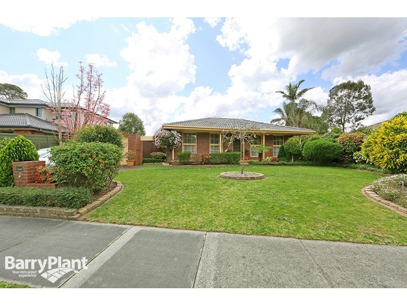 15 Lumeah Crescent, Ferntree Gully VIC 3156