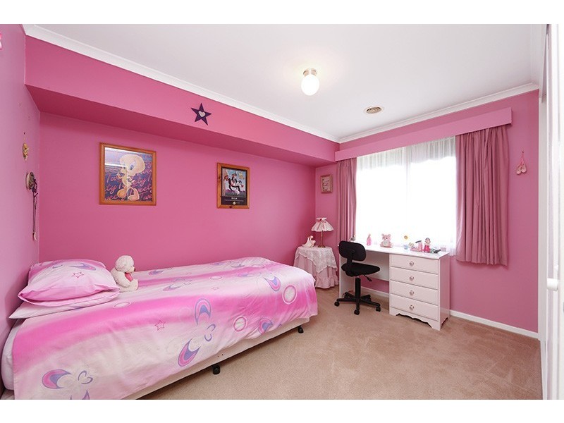 15 Lumeah Crescent, Ferntree Gully VIC 3156