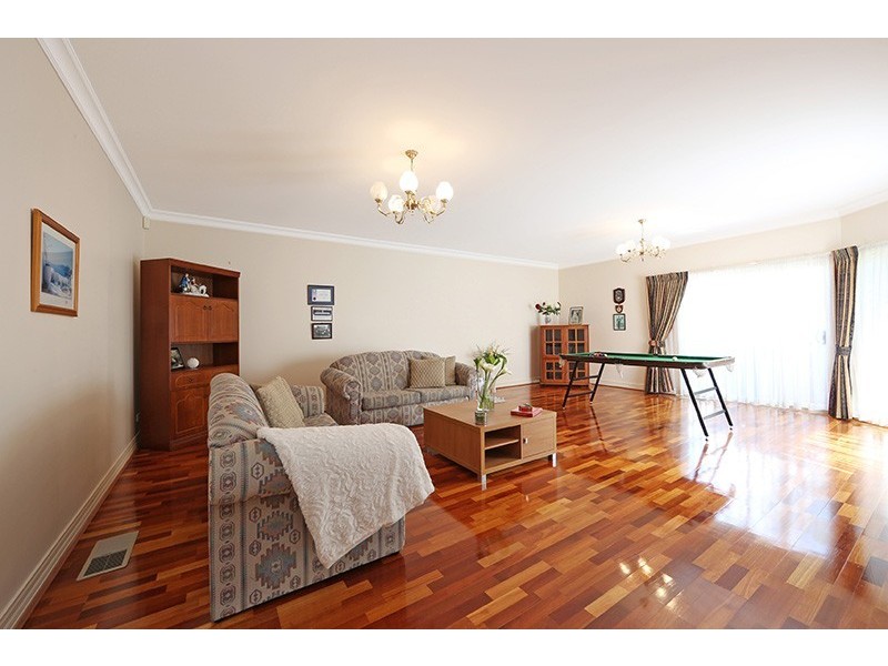 12 Harry Nance Close, Lysterfield VIC 3156