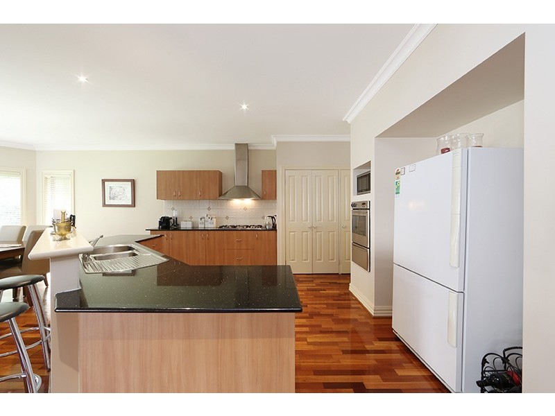 12 Harry Nance Close, Lysterfield VIC 3156