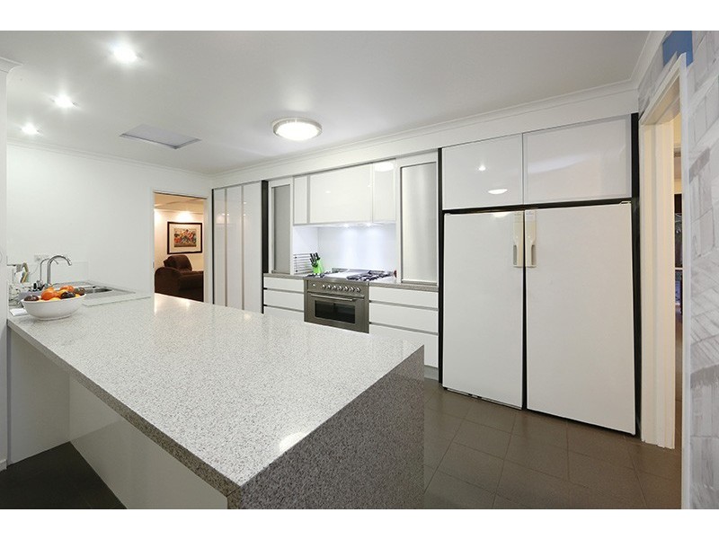 2 Foster Crescent, Knoxfield VIC 3180