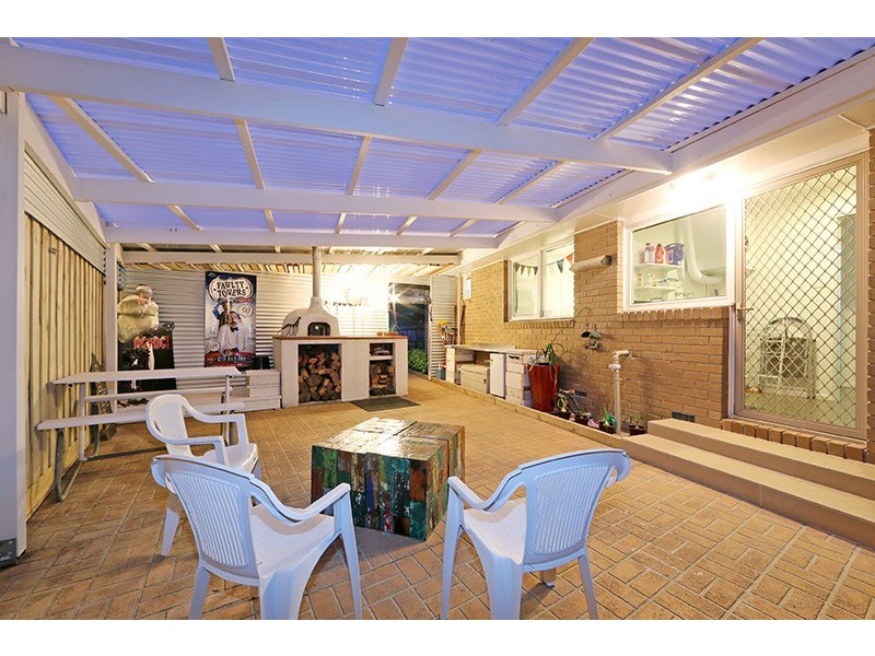 2 Foster Crescent, Knoxfield VIC 3180