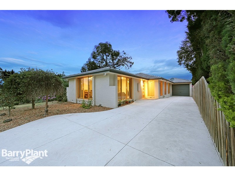 7 Yarraburn Grove, Scoresby VIC 3179