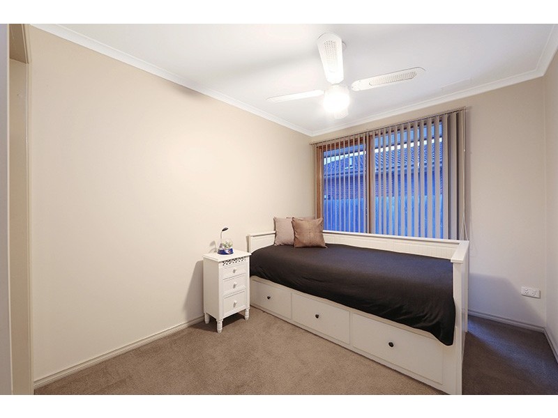 7 Yarraburn Grove, Scoresby VIC 3179