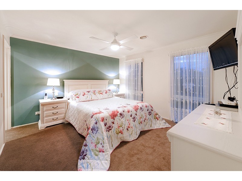 16 Mayfair Drive, Ferntree Gully VIC 3156