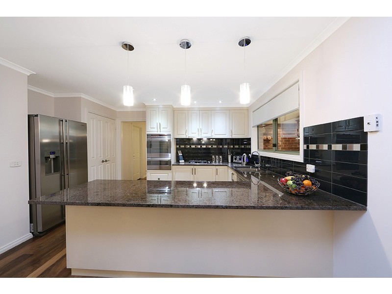 92 Pia Drive, Rowville VIC 3178