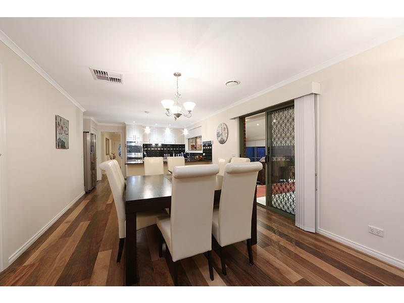 92 Pia Drive, Rowville VIC 3178