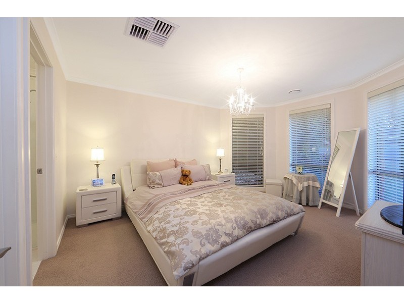 92 Pia Drive, Rowville VIC 3178