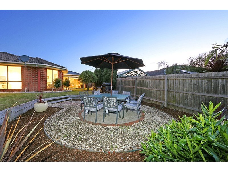 92 Pia Drive, Rowville VIC 3178