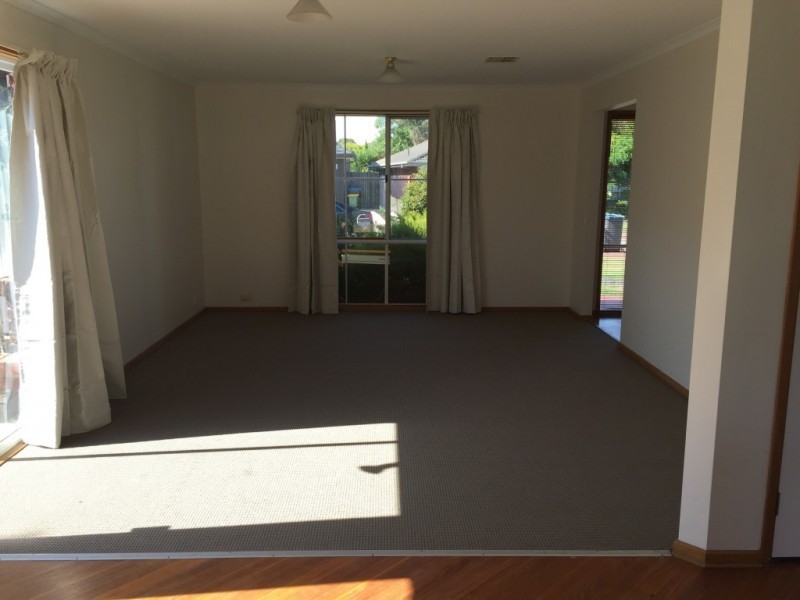 16 Hampshire Court, Rowville VIC 3178