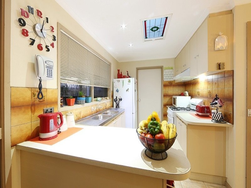 30 Eildon Parade, Rowville VIC 3178