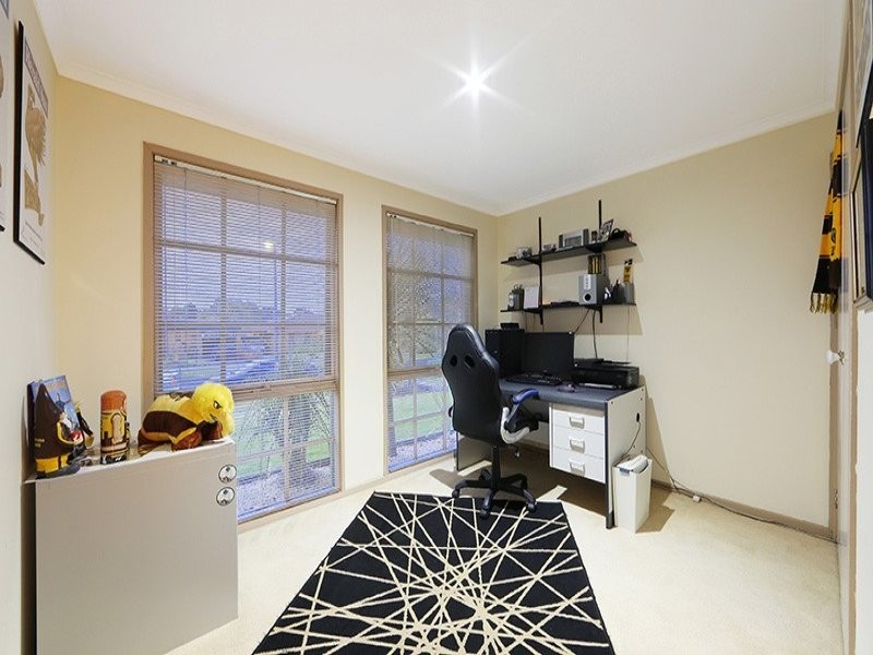 30 Eildon Parade, Rowville VIC 3178
