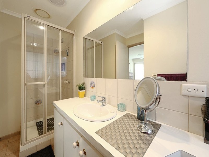 30 Eildon Parade, Rowville VIC 3178
