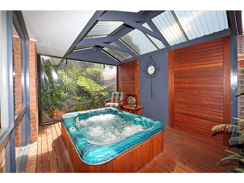 6 McFarlane Court, Lysterfield VIC 3156