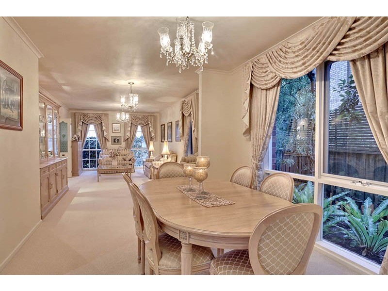 14 Wakley Crescent, Wantirna South VIC 3152