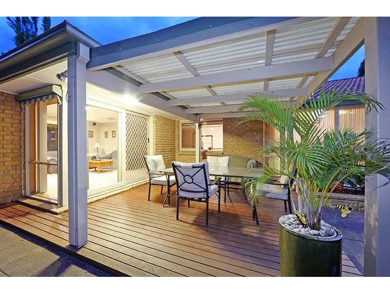 32 Bridgewater Way, Rowville VIC 3178