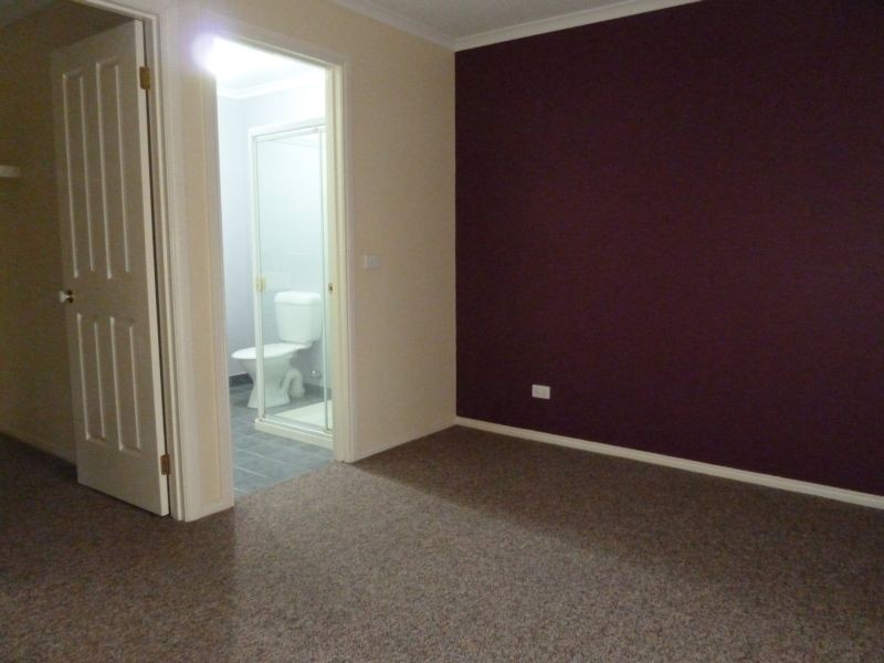 49 Stamford Crescent, Rowville VIC 3178