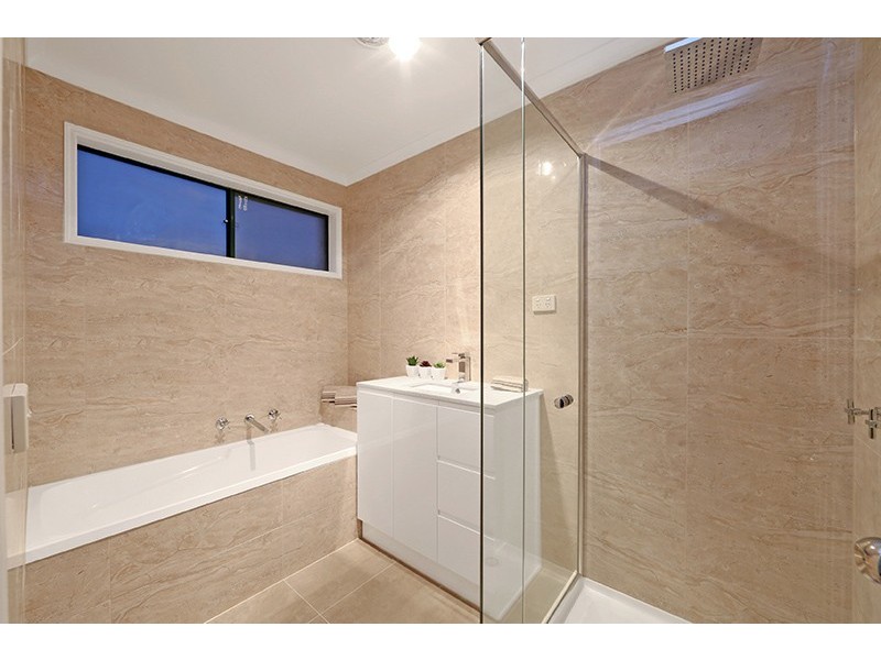 16 Finsbury Close, Rowville VIC 3178