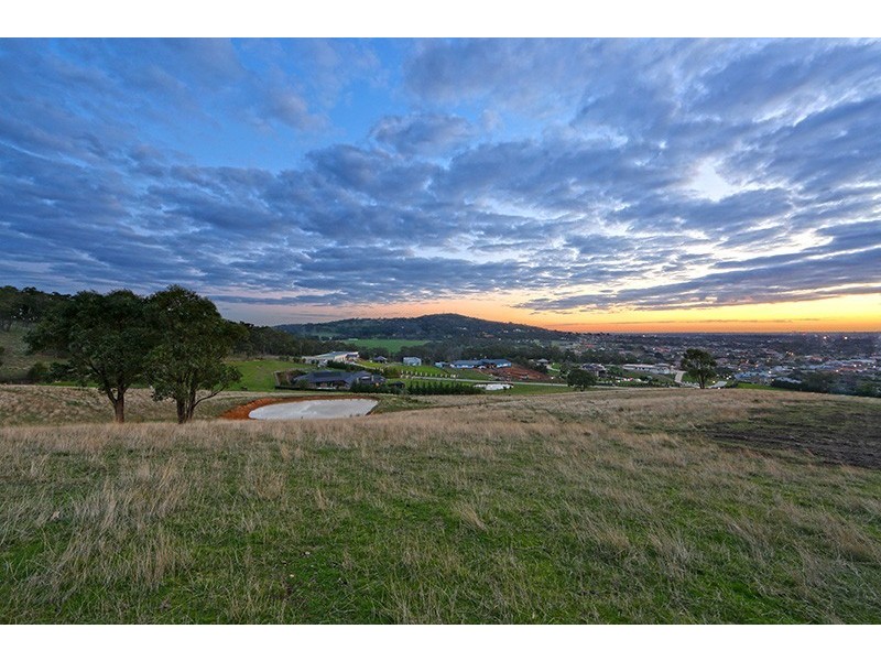 23 Logan Court, Lysterfield VIC 3156