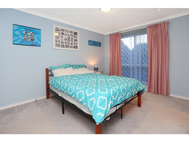 38 Clauscen Drive, Rowville VIC 3178