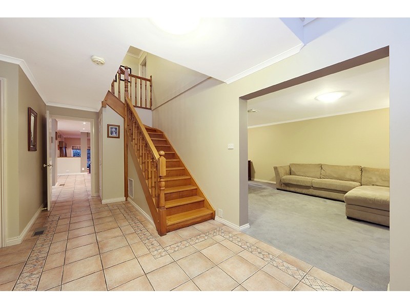 7 Ruby Close, Rowville VIC 3178