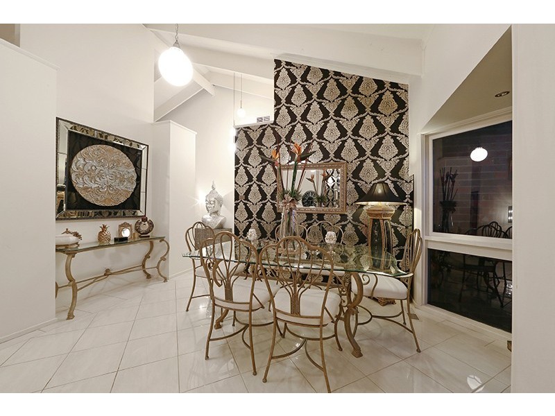 5 Holstein Court, Rowville VIC 3178