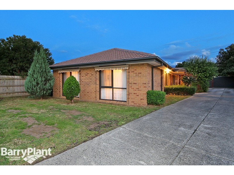 13 Trevena Close, Rowville VIC 3178