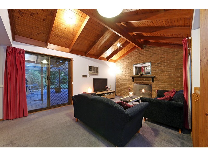 13 Trevena Close, Rowville VIC 3178