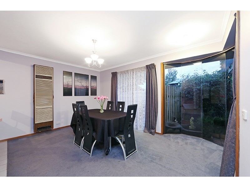 13 Trevena Close, Rowville VIC 3178