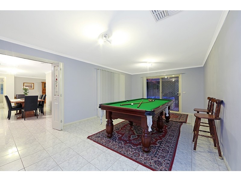 21 Lexington Close, Rowville VIC 3178