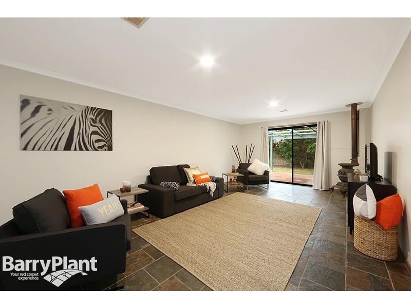 84 Ormonde Road, Ferntree Gully VIC 3156