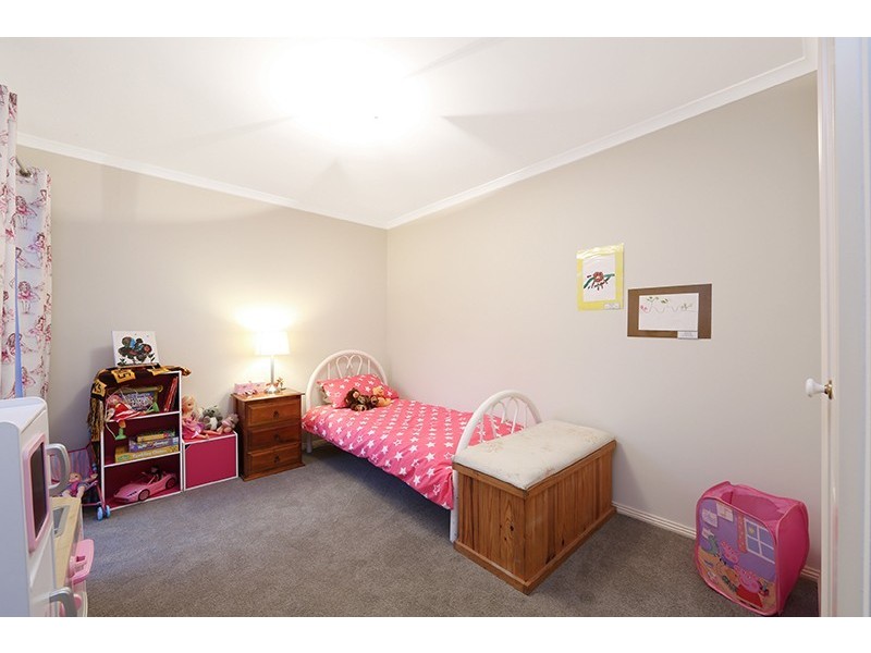 2/121 Murrindal Drive, Rowville VIC 3178