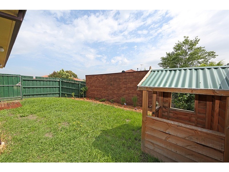 2/121 Murrindal Drive, Rowville VIC 3178