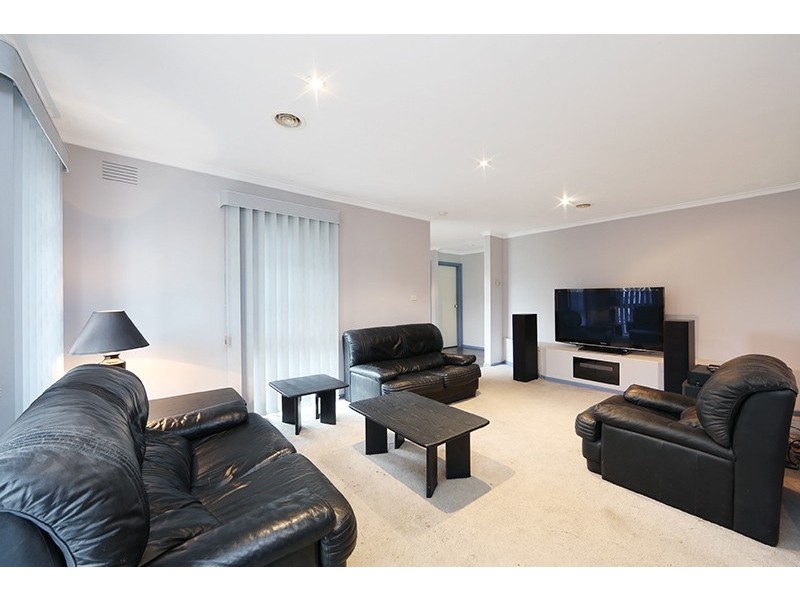67 Windermere Drive, Ferntree Gully VIC 3156