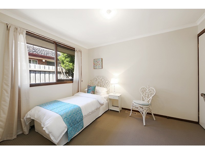 15 Prior Court, Rowville VIC 3178