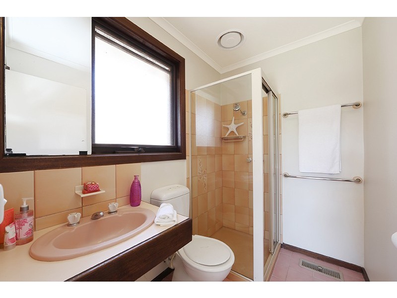 15 Prior Court, Rowville VIC 3178