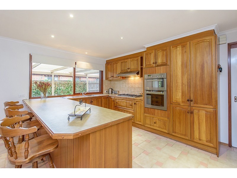 12 Fromelles Court, Wantirna South VIC 3152