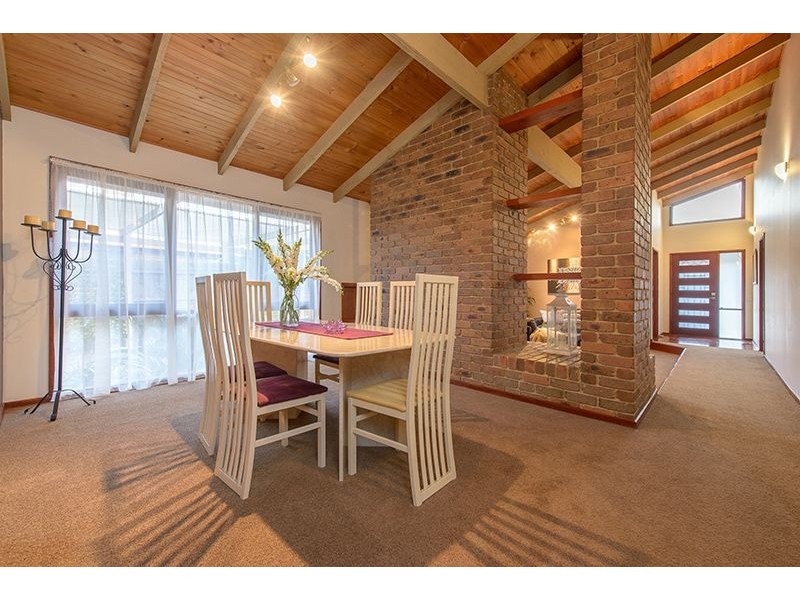 12 Fromelles Court, Wantirna South VIC 3152