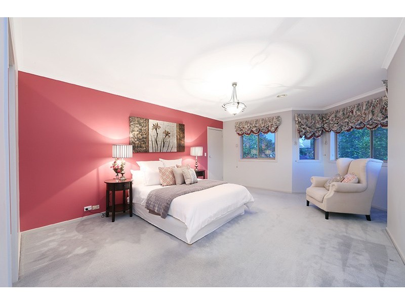 35 Dandelion Drive, Rowville VIC 3178